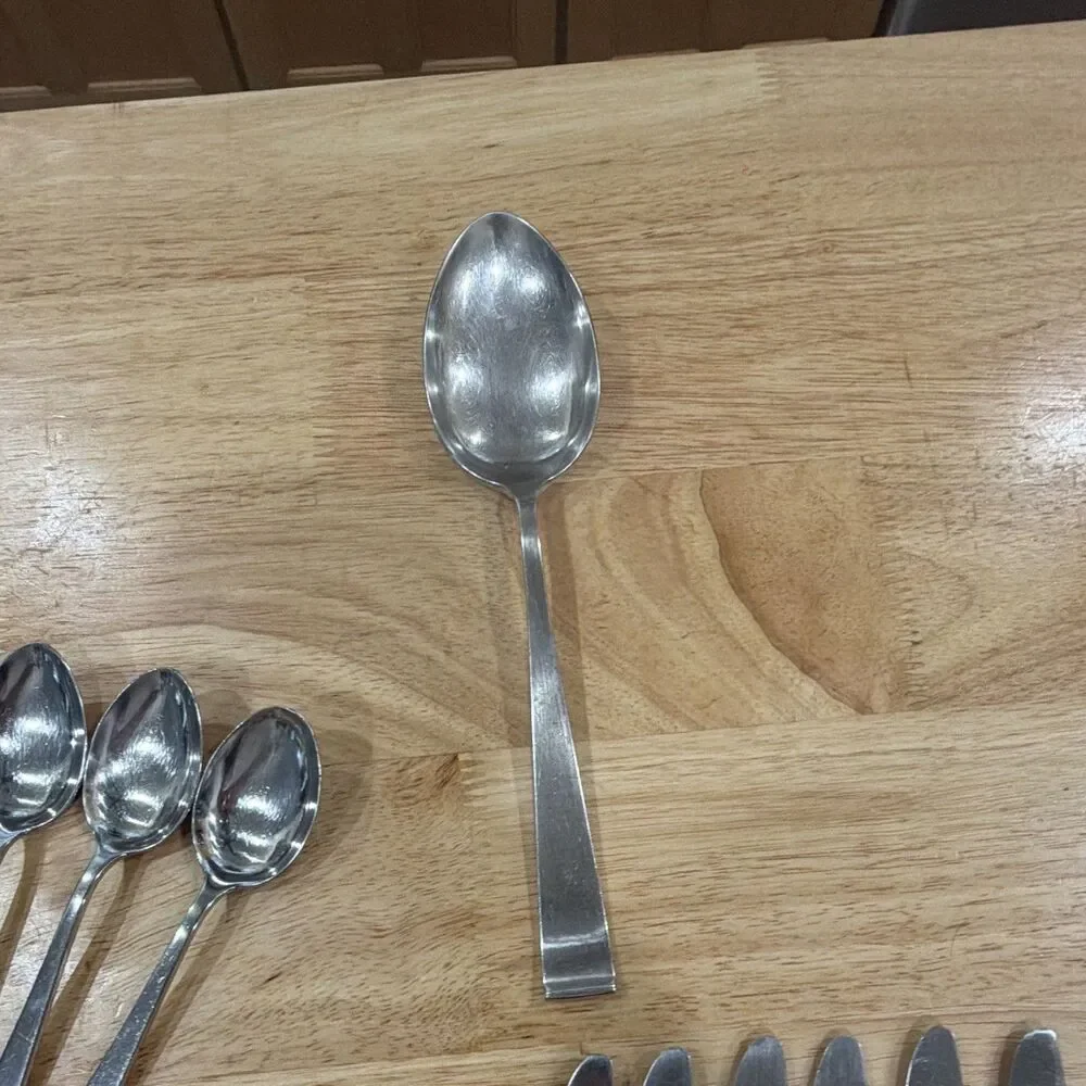 Lyon New Charm Stainless Steel Flatware Set 29 pieces
